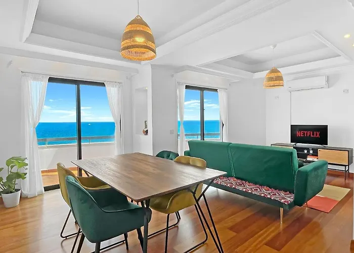 180° Seaview Apt. Right On Famous Promenade ラルナカ