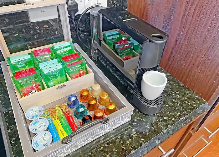 アパート 180° Seaview Apt. Right On Famous Promenade ラルナカ